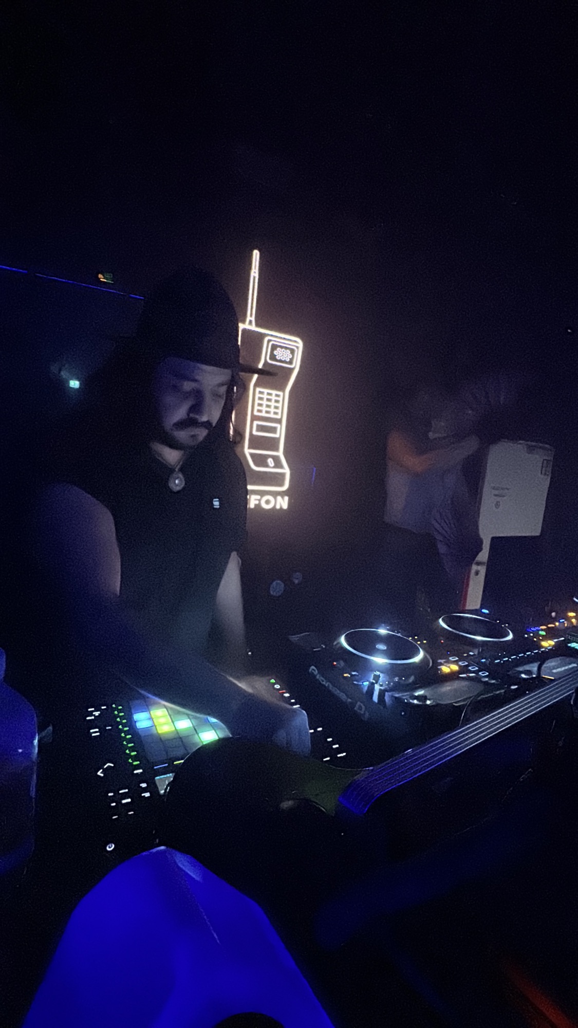 Majid Kazemi performing the TELEFON project